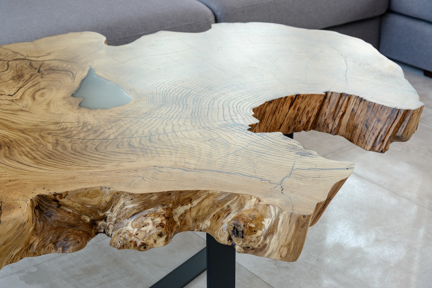 Мебель из натурального дерева и шпона